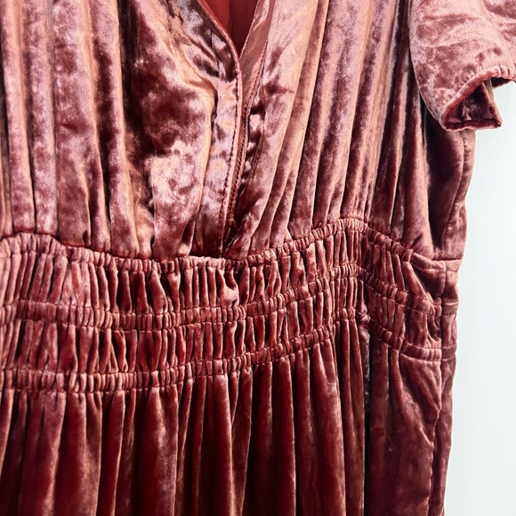 NEW Anthropologie The Somerset Maxi Dress: Velvet Edition Red - Picture 4 of 10